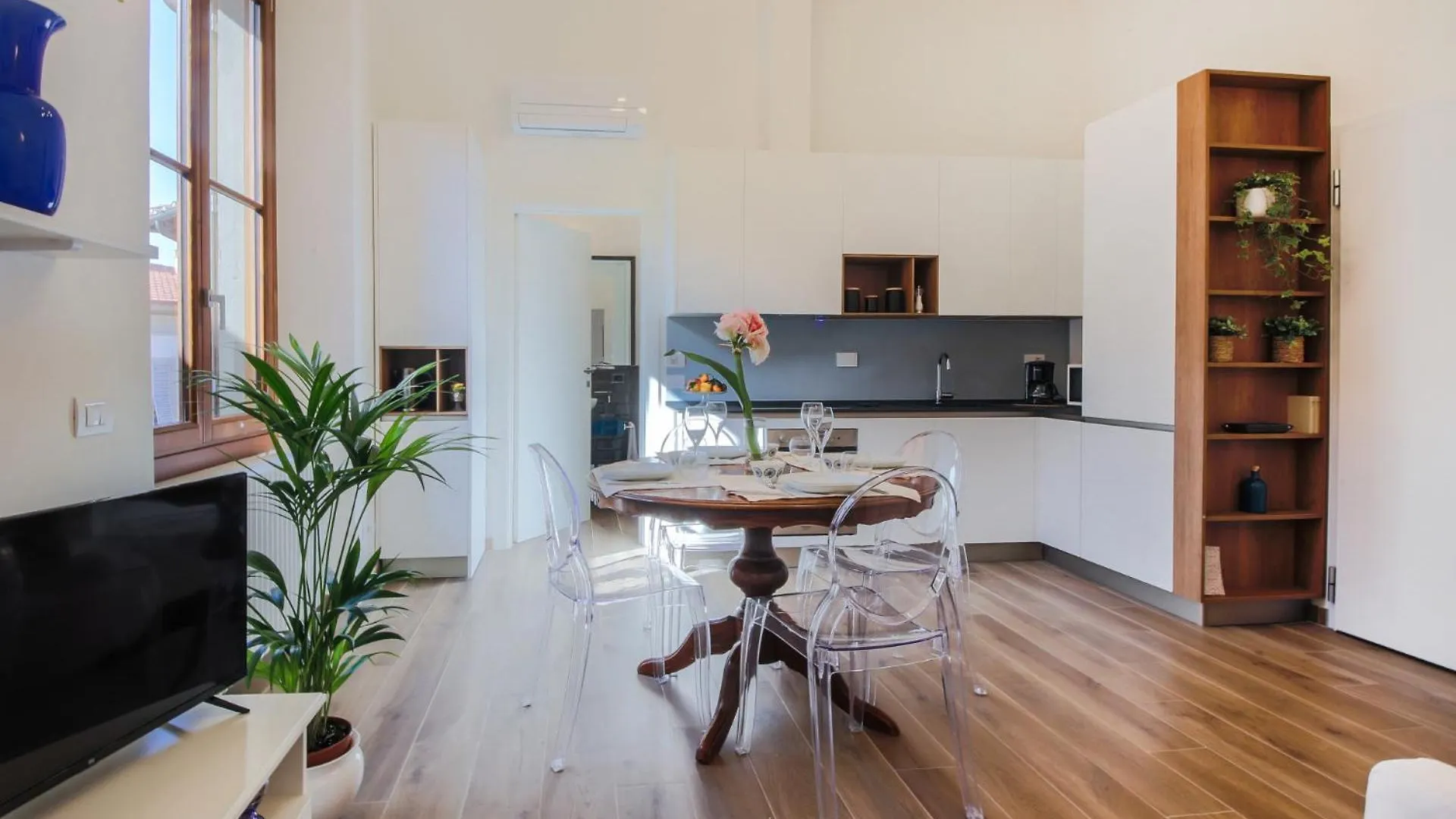 Apartments Florence- I Portici  Florence