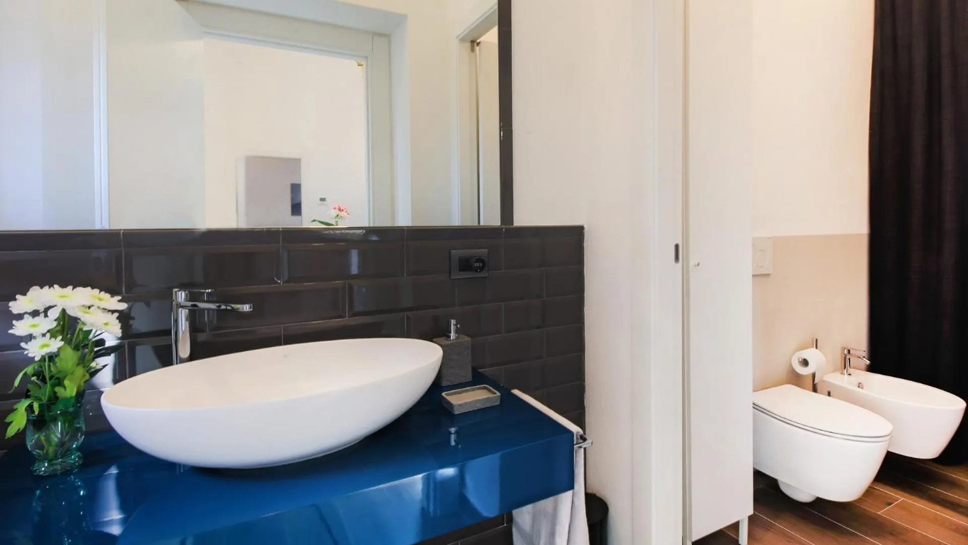 Apartments Florence- I Portici 0*, Florence