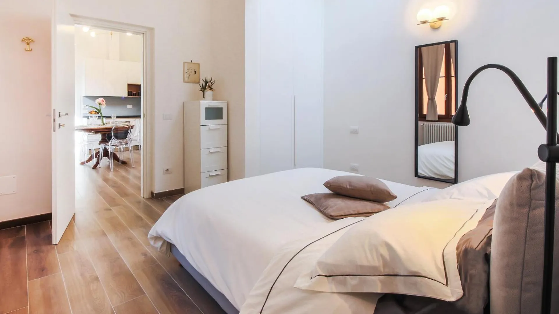 Apartments Florence- I Portici 0*, Florence Italy